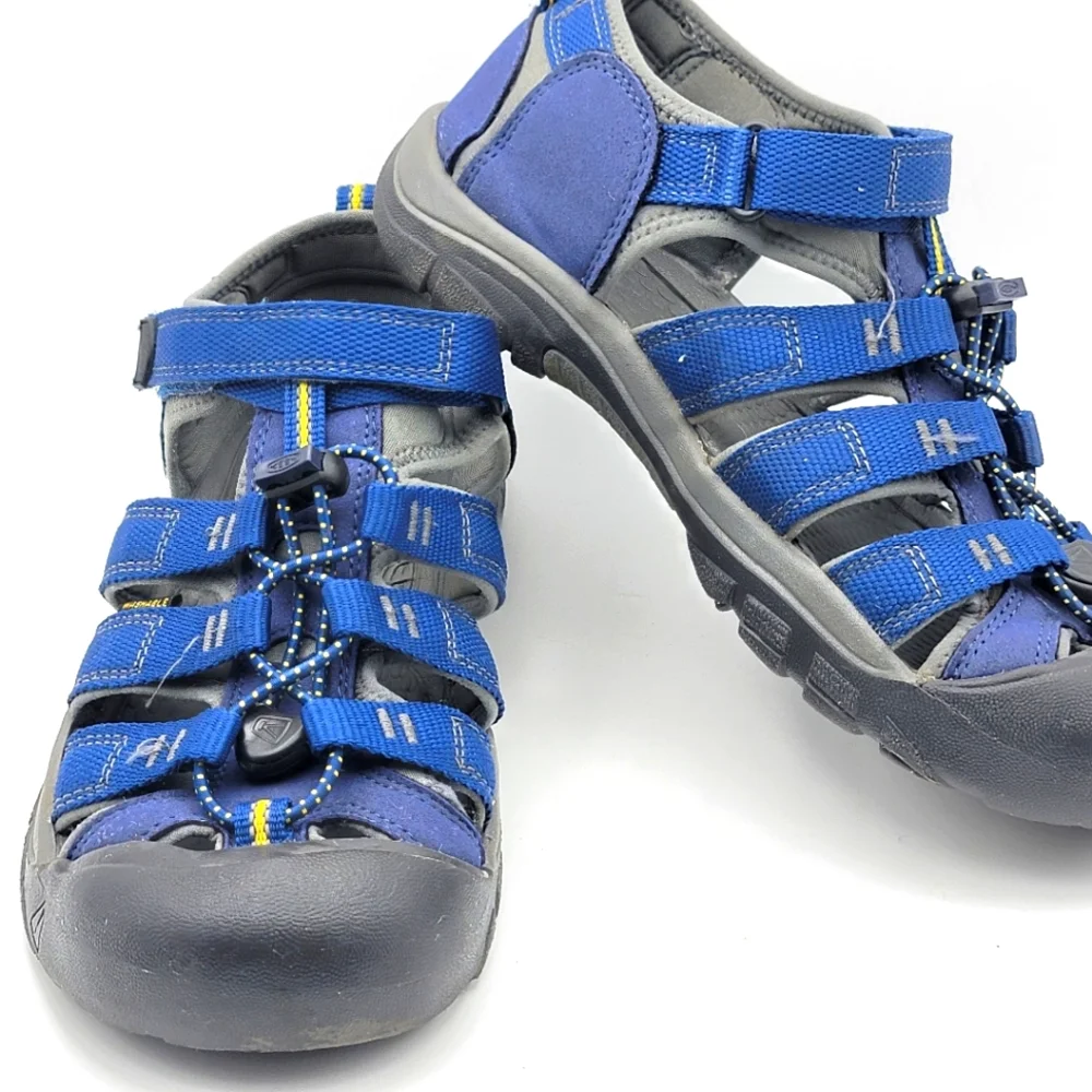 KEEN‎ Big Kids Blue Outdoor Sandals SIZE 5 #1502